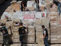 Zeytinburnu açıklarında yabancı bayraklı gemiye kaçak sigara operasyonu düzenlendi
