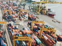 İhracat miktar bazlı arttı, değer açısından düştü