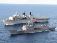 Türk ve İngiliz savaş gemileri, Akdeniz'de geçiş eğitimi gerçekleştirdi