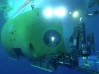Fendouzhe isimli Çin denizaltısı, 11 km derinliğe daldı