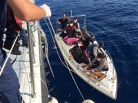 Mersin'de teknede 13 kaçak göçmen yakalandı