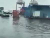 Irak'taki Um Kasr Limanı sular altında kaldı