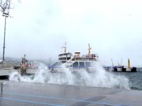 Kabatepe-Gökçeada hattında tüm feribot seferler iptal edildi