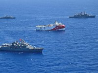 Hava Kuvvetleri, gökyüzünde Oruç Reis'in destekçisi oldu