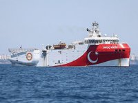 Oruç Reis sismik araştırma gemisinin Doğu Akdeniz'deki görev süresi uzatıldı