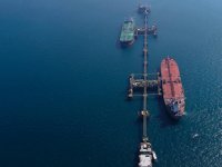 Petrol tankerinin gövdesine yapışan mayın imha edildi