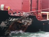 Qinzhou Limanı'nda iki yük gemisi çatıştı