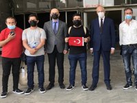 Serbest bırakılan 6 Türk mürettebat Türkiye'nin Abuja Büyükelçiliği'ne getirildi