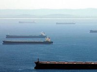 Çin açıklarında 48 adet geminin bekleyişi devam ediyor