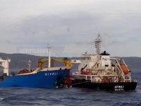 Yunanistan’da 'Kiveli' ve 'Afina I' isimli gemiler çatıştı