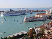 Kruvaziyer gemilerinin Venedik lagününe girişi yasaklandı