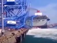 Deniz kazalarına karışan gemilerin görüntüleri dikkat çekti