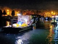 Tekneler karaya oturdu, mahsur kalan 7 kişi kurtarıldı