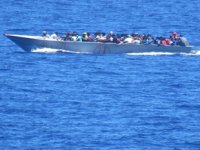 TCG GAZİANTEP, Libya açıklarında 54 göçmeni kurtardı