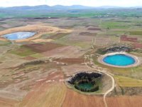 Sivas’taki göller renkleriyle büyülüyor