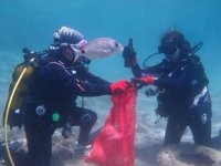 İzmir’de sezonun ilk deniz temizliği Karaburun’da yapıldı