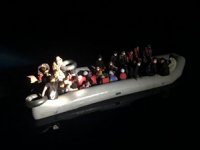 Dikili açıklarında 31 düzensiz göçmen kurtarıldı