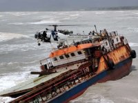 Makine arızası yapan MANGALAM isimli gemi, karaya oturdu