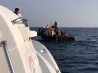 Didim açıklarında 21 düzensiz göçmen kurtarıldı