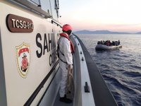 Kuşadası açıklarında 35 düzensiz göçmen kurtarıldı