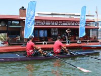 Şişecam Çayırova Spor Kulübü’nün deniz küreği tekneleri denize indirildi