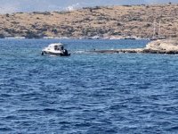 Bodrum’da kayalıklara oturan tekne kurtarıldı