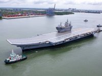 Hindistan'ın ilk uçak gemisi INS Vikrant denize indirildi