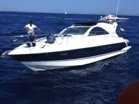 Bodrum’da arızalanan motoryat sürüklendi