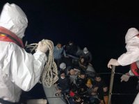 Marmaris açıklarında 21 düzensiz göçmen kurtarıldı