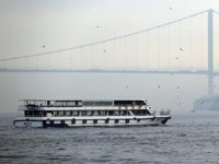 İstanbul Boğazı gemi geçişlerine yeniden açıldı