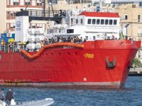 800 göçmen taşıyan Sea-Eye 4 yardım gemisi, Trapani Limanı’na yanaştı