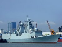 Çin, PNS Tughril fırkateynini Pakistan'a teslim etti