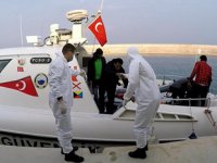 Datça açıklarında lastik bottaki 6 göçmen kurtarıldı