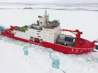 Çin'in buzkıran gemisi Xue Long 2, Antarktika seferine çıktı