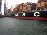 Ambarlı Limanı’nda konteyner gemisi iskeleye çarptı