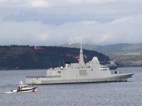 Fransız savaş gemisi, Çanakkale Boğazı’ndan geçti