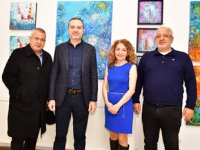 Ressam Ayşen Can'ın ‘Sır-lı Seyir’ Sergisi’ni denizciler ziyaret etti