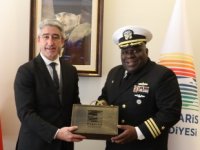ABD Savaş Gemisi Komutanı Corey Odom, Mehmet Oktay’ı ziyaret etti