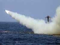 İran, Basra Körfezi’ndeki tatbikatta 16 balistik füze ateşledi