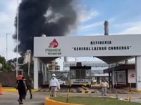 Meksika'da Lazaro Cardenas Petrol Rafinerisi’nde yangın çıktı