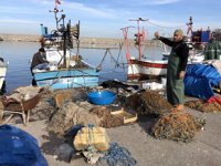 ‘Çöp dağı’ ve deniz kirliliği, balıkçı ağlarını da vurdu