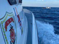 İzmir açıklarında 66 düzensiz göçmen kurtarıldı