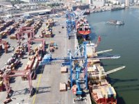 Alsancak Limanı’nda 2021 yılında elleçlenen konteyner miktarı arttı