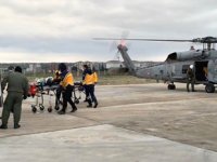 Gökçeadalı hastaların yardımına Deniz Kuvvetleri yetişti
