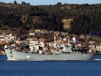 Rus savaş gemisi ‘Orsk' Çanakkale Boğazı'ndan geçti