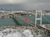 İstanbul Boğazı'nda gemi trafiği askıya alındı