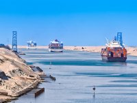 Süveyş Kanalı’nı genişletme çalışmaları sürüyor