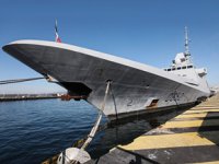 Fransız fırkateyni FS Provence, Yunanistan’a geldi