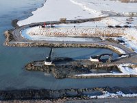 Van Gölü dip çamur temizliği yaz kış devam ediyor