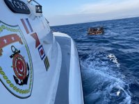 İzmir açıklarında 36 düzensiz göçmen kurtarıldı